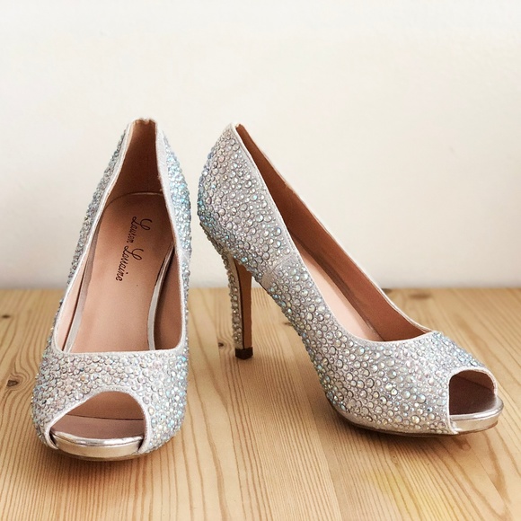 Lauren Lorraine Shoes - NEW Lauren Lorraine Paula 3 Peep Toe Pump